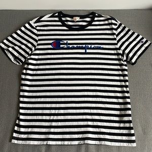 Champion T-shirt